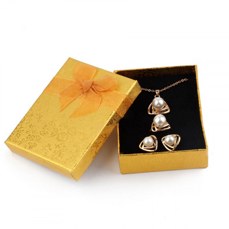 Подарункова коробочка 5109 8х6 см gold