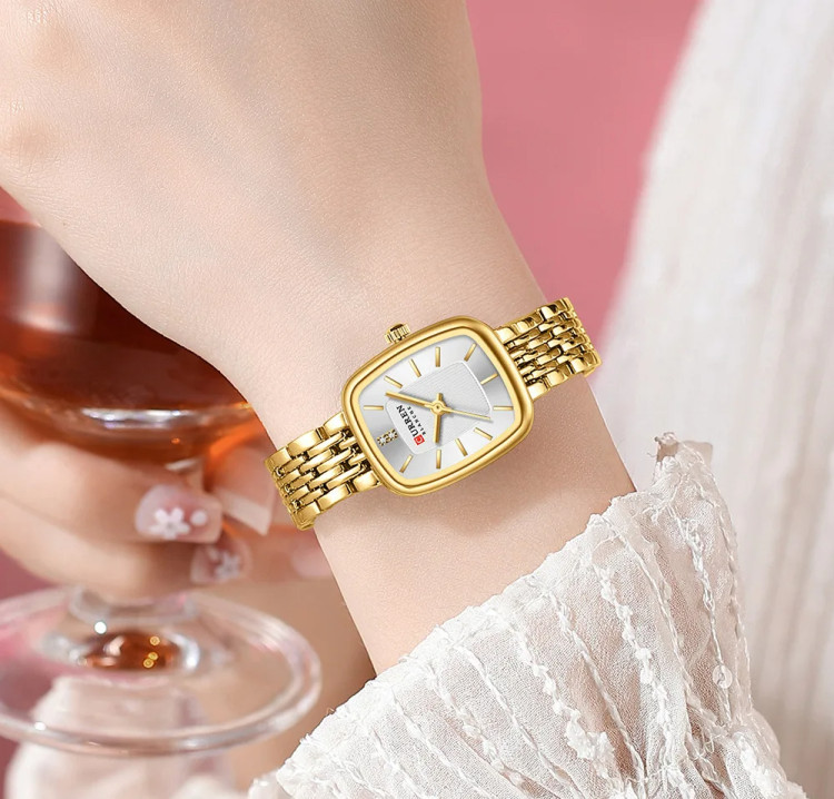 Жіночий годинник CURREN gold - 